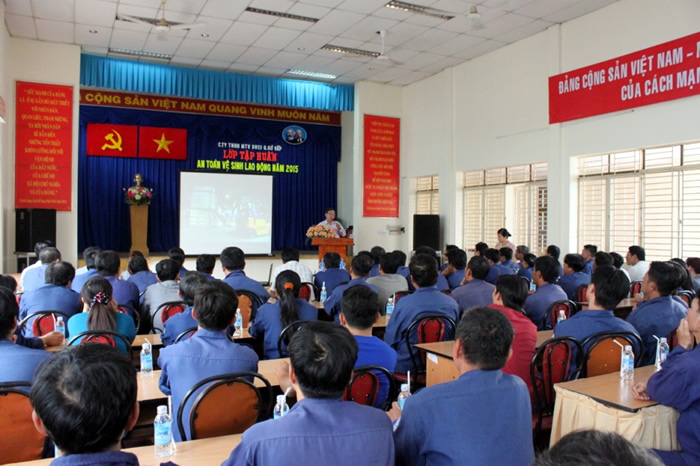 Khu công nghiệp và chế xuất Hà Nội: Tập huấn ATVSLĐ cho 200 cán bộ CĐCS